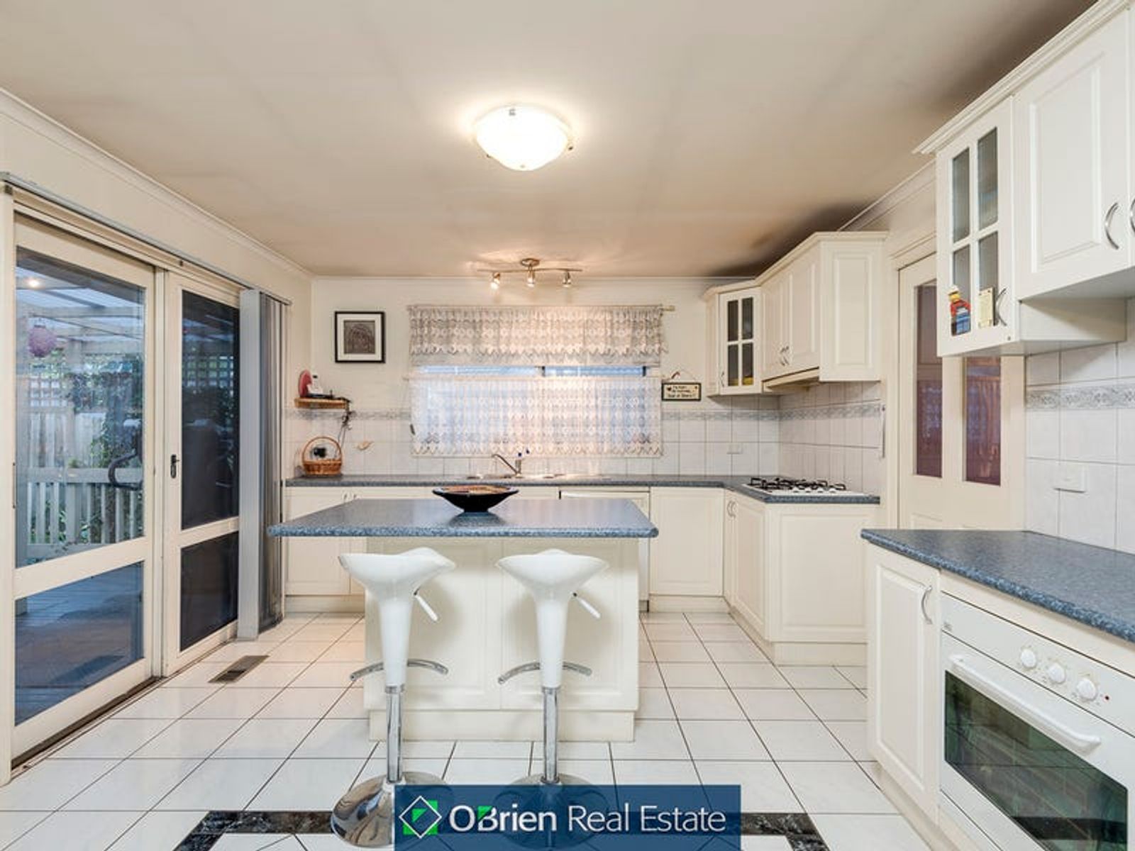 99 James Cook Drive, Endeavour Hills, VIC 3802, Endeavour Hills - Thumbnail 6