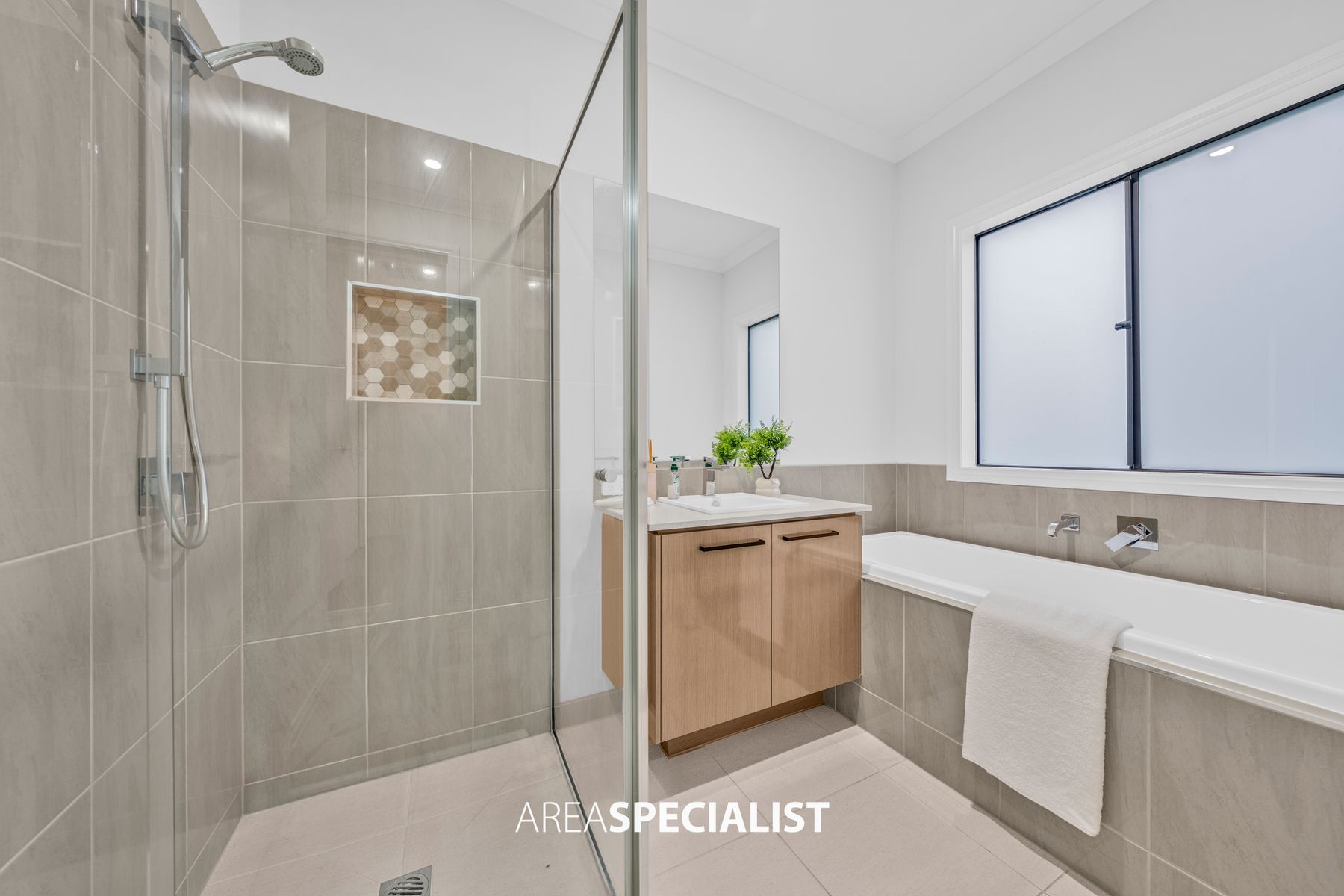 6 Bales Road, Cranbourne East, Cranbourne East - Thumbnail 7
