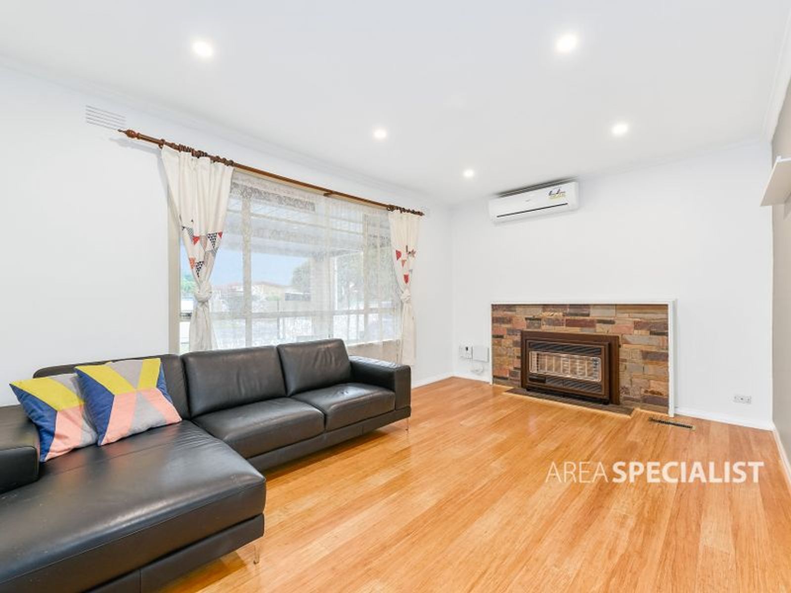 12 Wooltana Road, Keysborough, VIC 3173, Keysborough - Thumbnail 2
