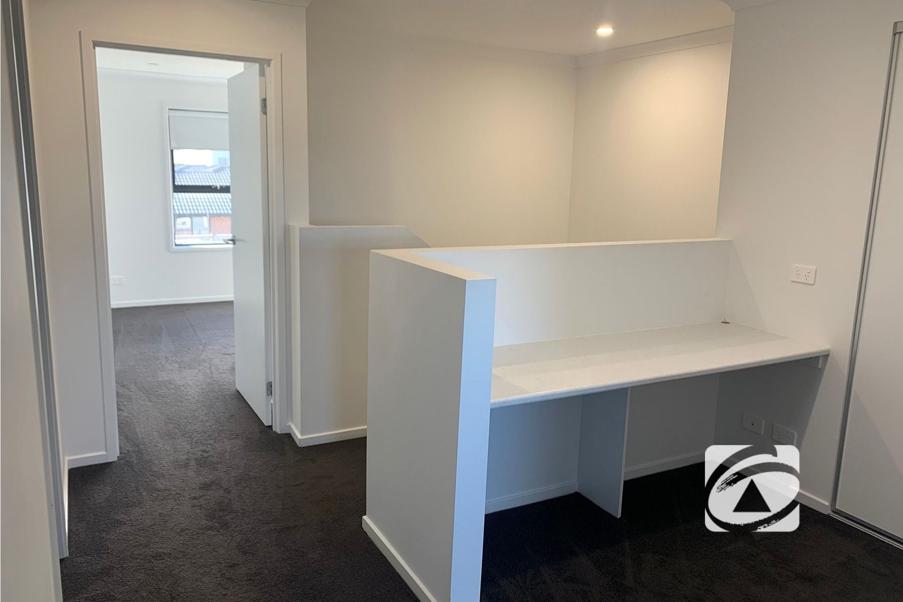 35 Hunt Way, Pakenham VIC 3810, Pakenham - Thumbnail 6