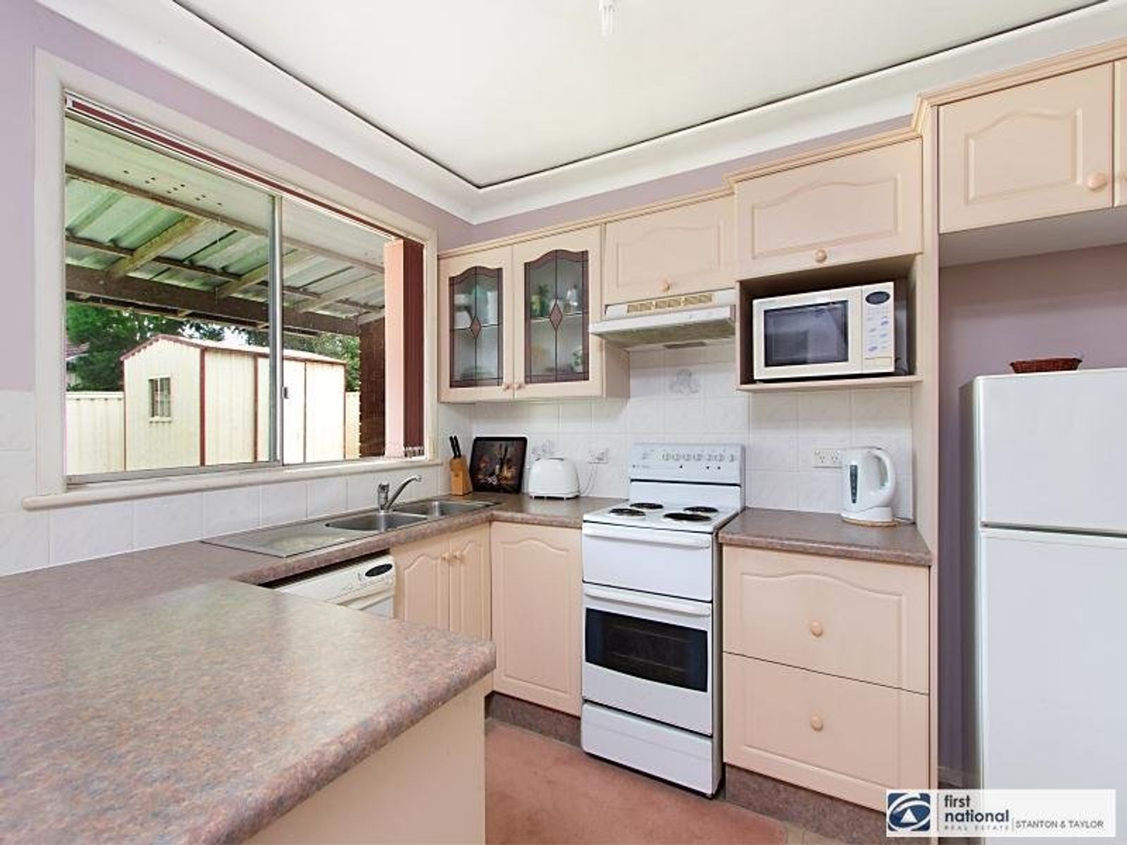 4 Elizabeth Crescent, Kingswood - Thumbnail 7