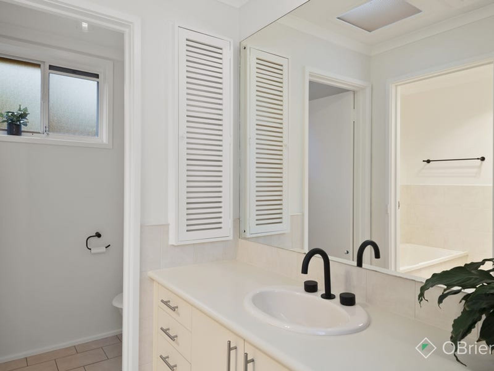 35 Charles Green Avenue, Endeavour Hills, VIC 3802, Endeavour Hills - Thumbnail 8