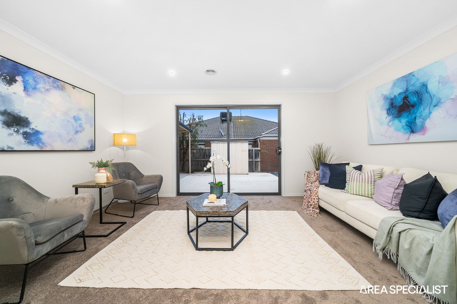 34 Flametree Circuit, Cranbourne, VIC 3977, Cranbourne - Thumbnail 3