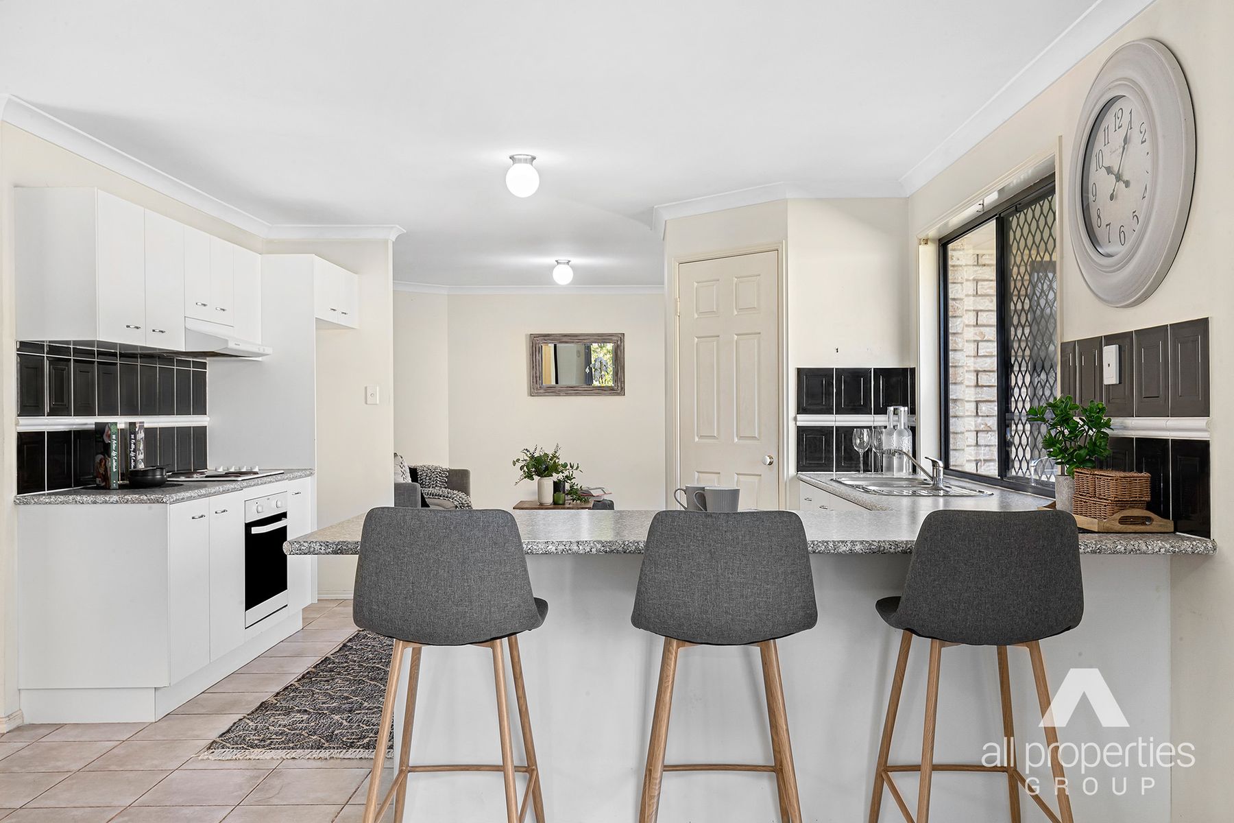11 Dalrymple Place, Parkinson QLD 4115, Parkinson - Thumbnail 2