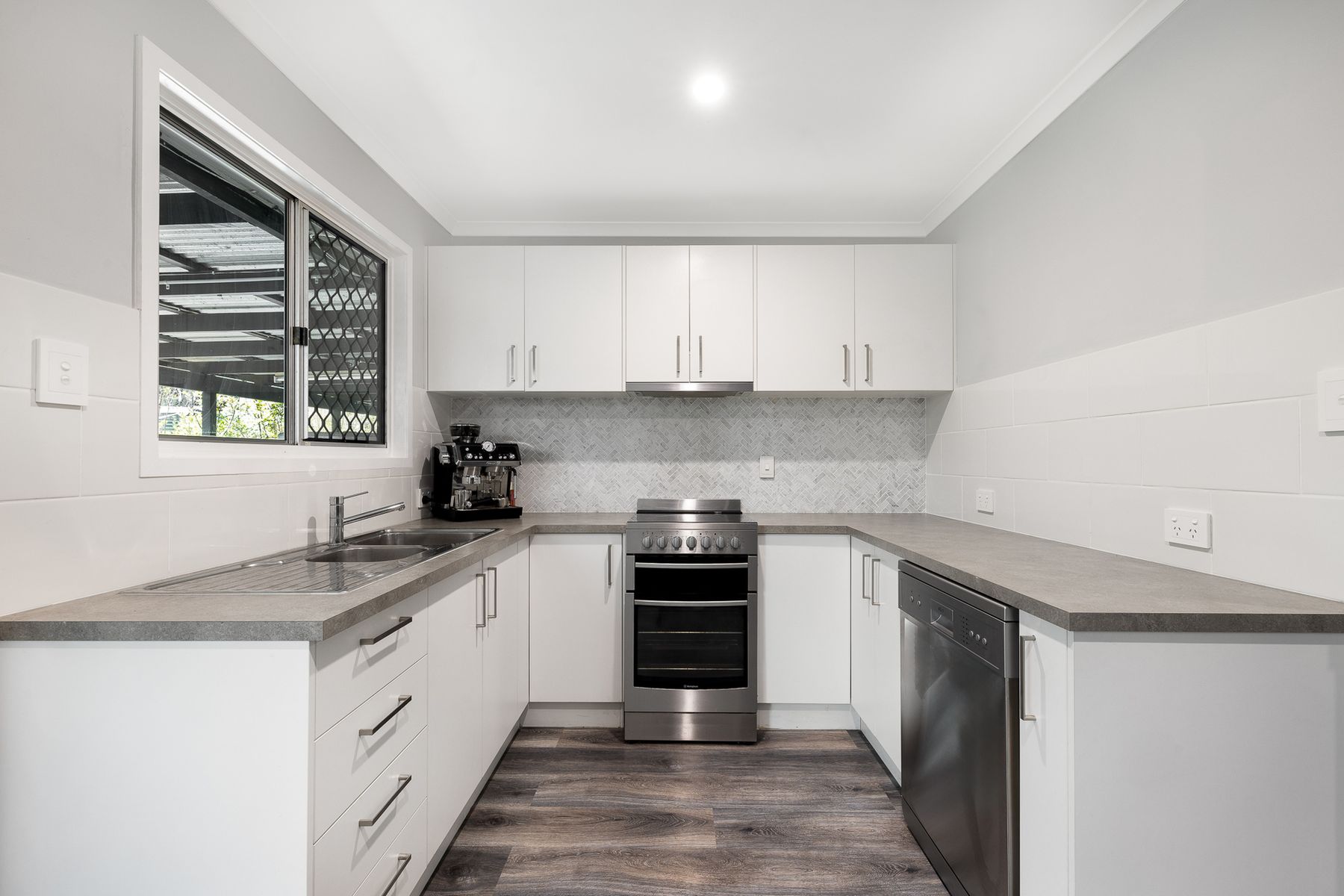 2 Catherine Street, Marsden QLD 4132, Marsden - Thumbnail 2
