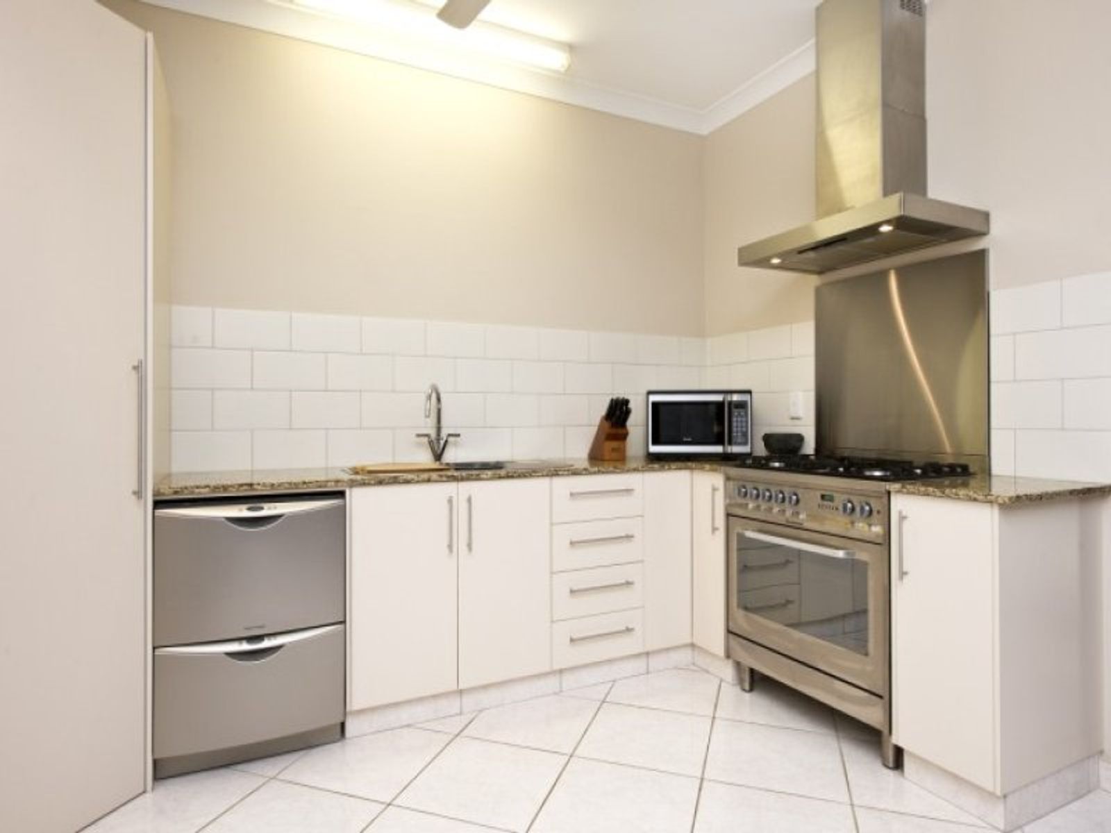 143 Forrest Parade, Rosebery NT 0832, Rosebery - Thumbnail 3