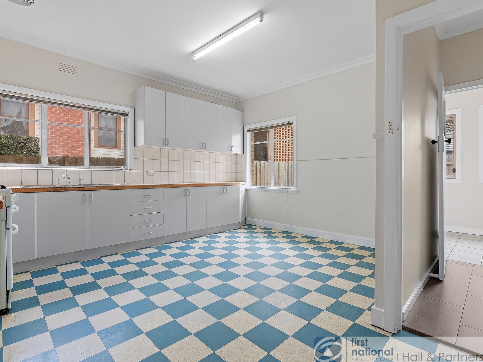 1/44 Jones Road, Dandenong VIC 3175, Dandenong - Thumbnail 4