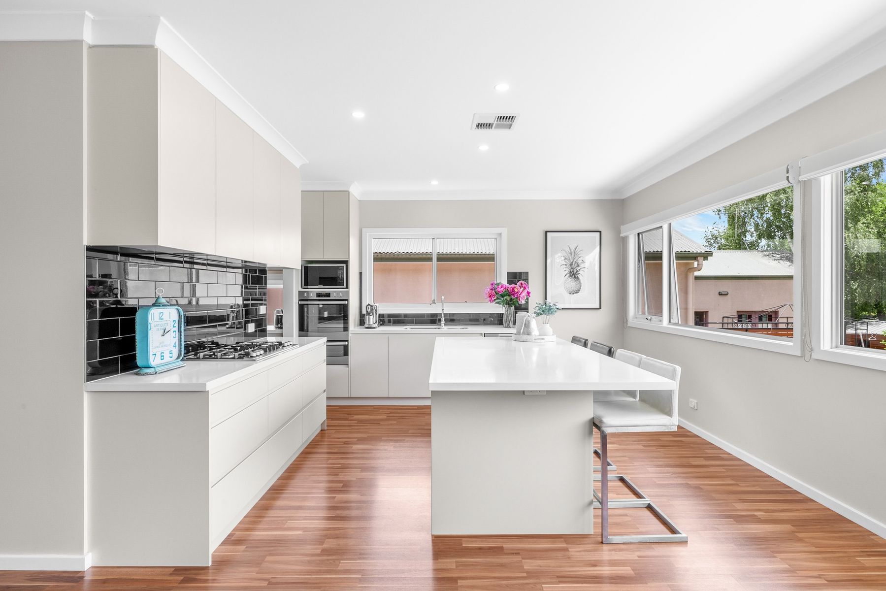 14 The Crescent, Queanbeyan - Thumbnail 4