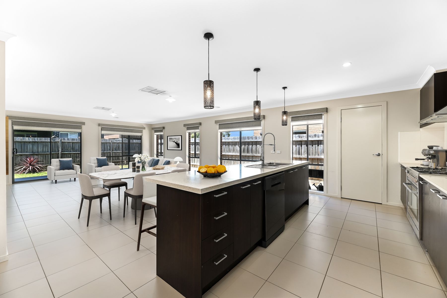 16 Avisha Way, Narre Warren, VIC 3805, Narre Warren - Thumbnail 5