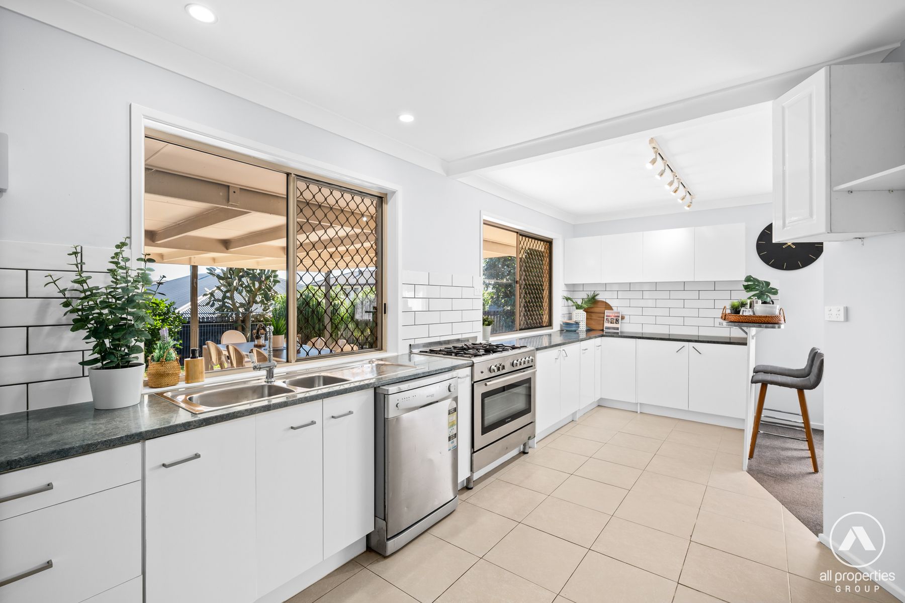 4 Isle Of Ely Drive, Heritage Park QLD 4118, Heritage Park - Thumbnail 4