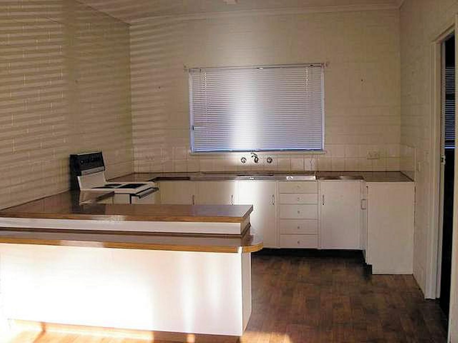84 Seventh Street, Mildura - Thumbnail 3