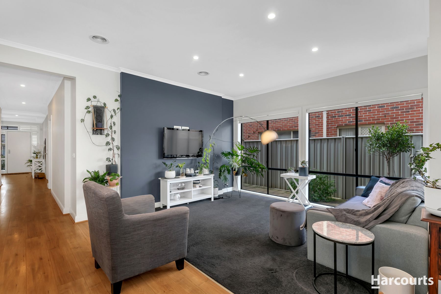 8 Claretown Avenue, Caroline Springs, VIC 3023, Caroline Springs - Thumbnail 4