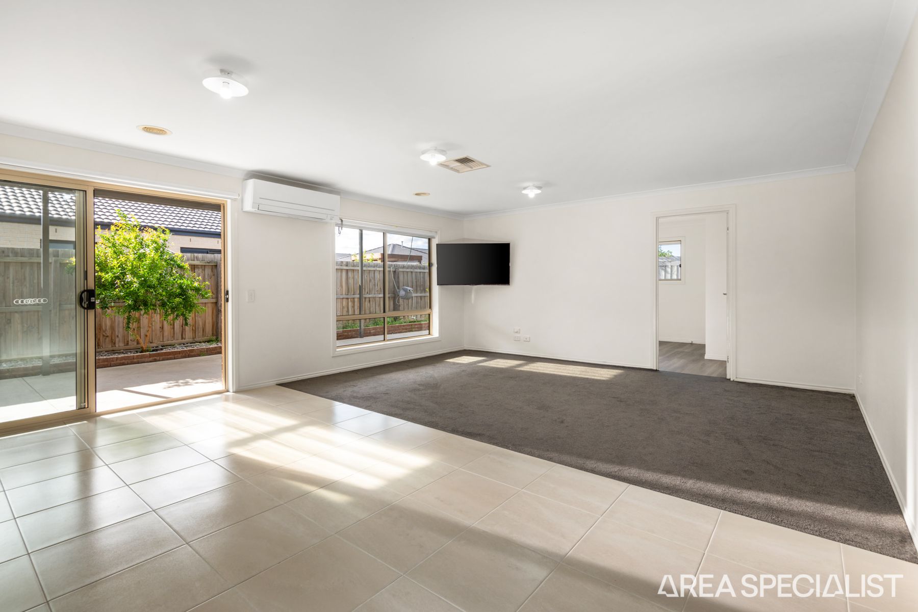15 Uneta Court, Lovely Banks, VIC 3213, Lovely Banks - Thumbnail 2