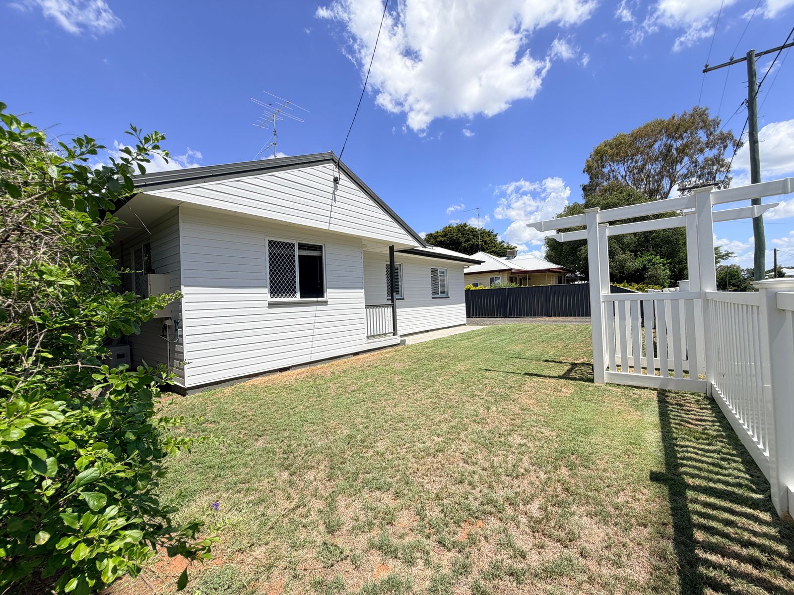 11 Claydon Street, Chinchilla QLD 4413, Chinchilla - Thumbnail 5