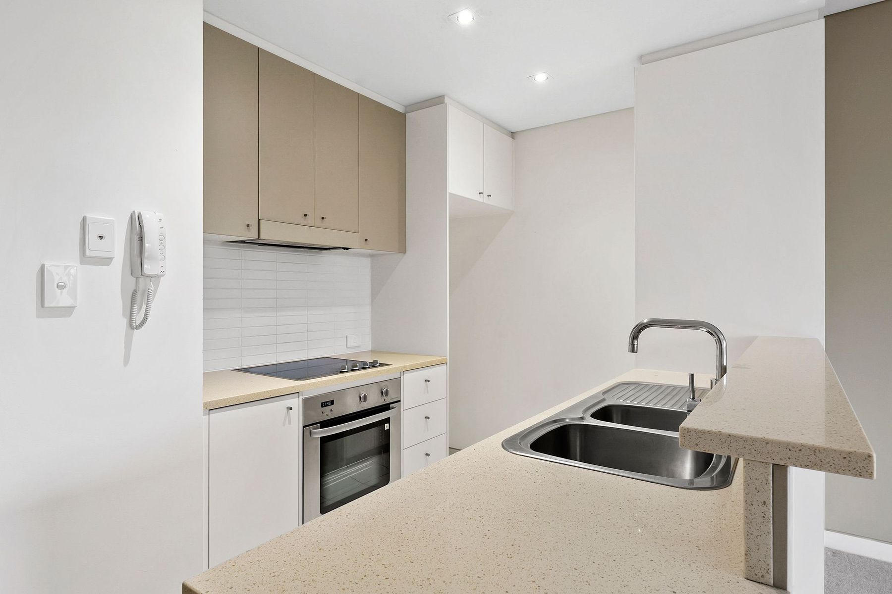 216/100 Gungahlin Place, Gungahlin, ACT 2912, Gungahlin - Thumbnail 6