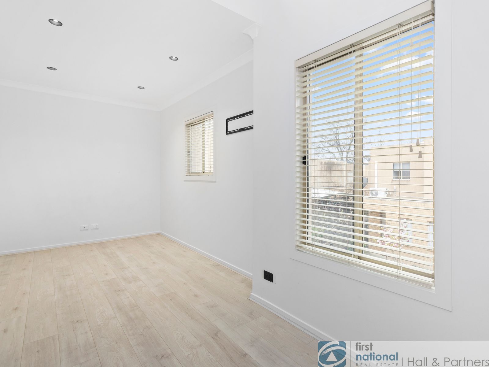 9/109-111 Mcfees Road, Dandenong North VIC 3175, Dandenong North - Thumbnail 4
