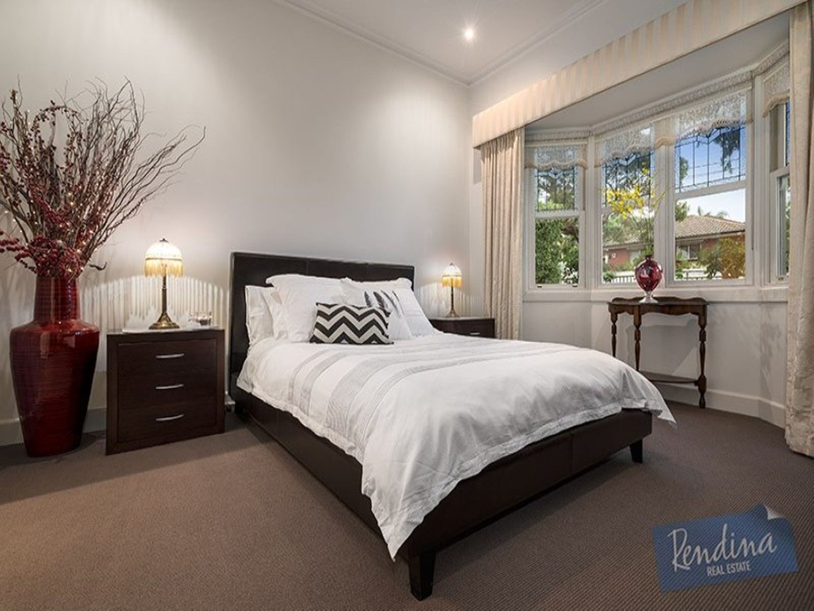 5 Woodvale Grove, Essendon - Thumbnail 6