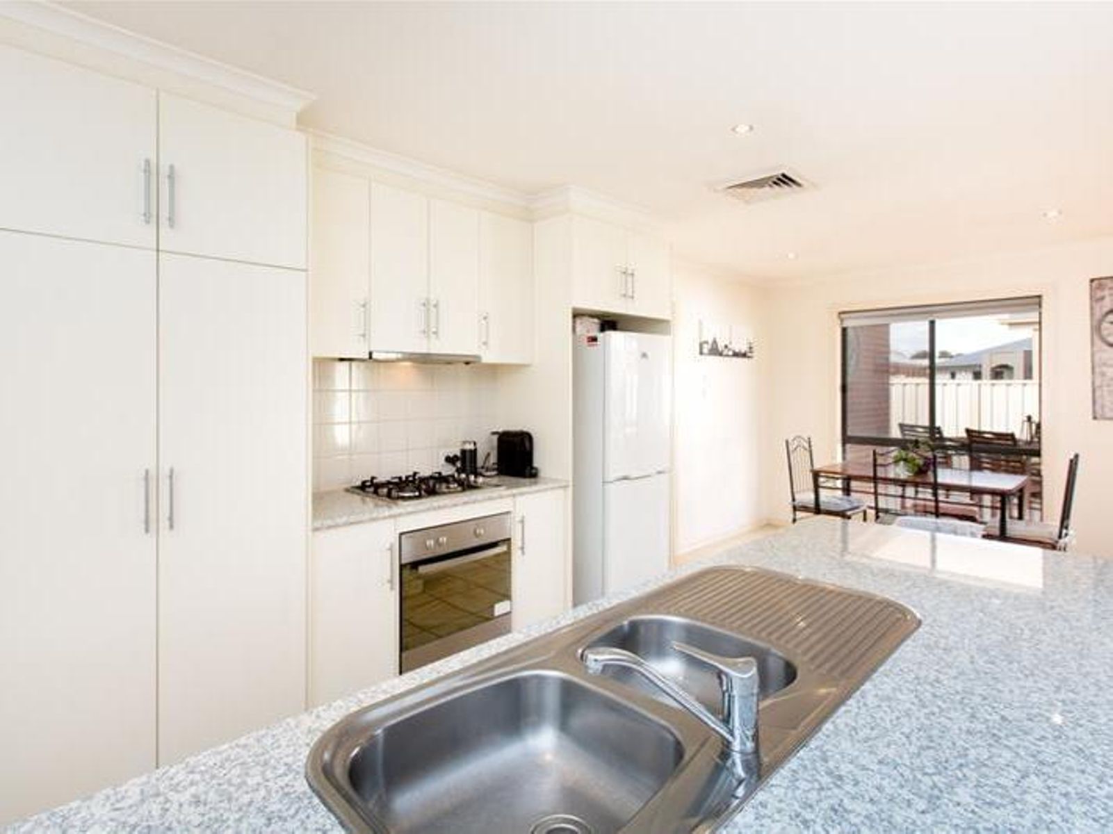 8 Sotiri Court, Mildura - Thumbnail 4