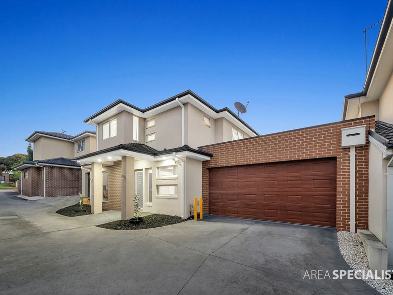 2/65 Somerville Road, Hampton Park, VIC 3976, Hampton Park - Thumbnail 2