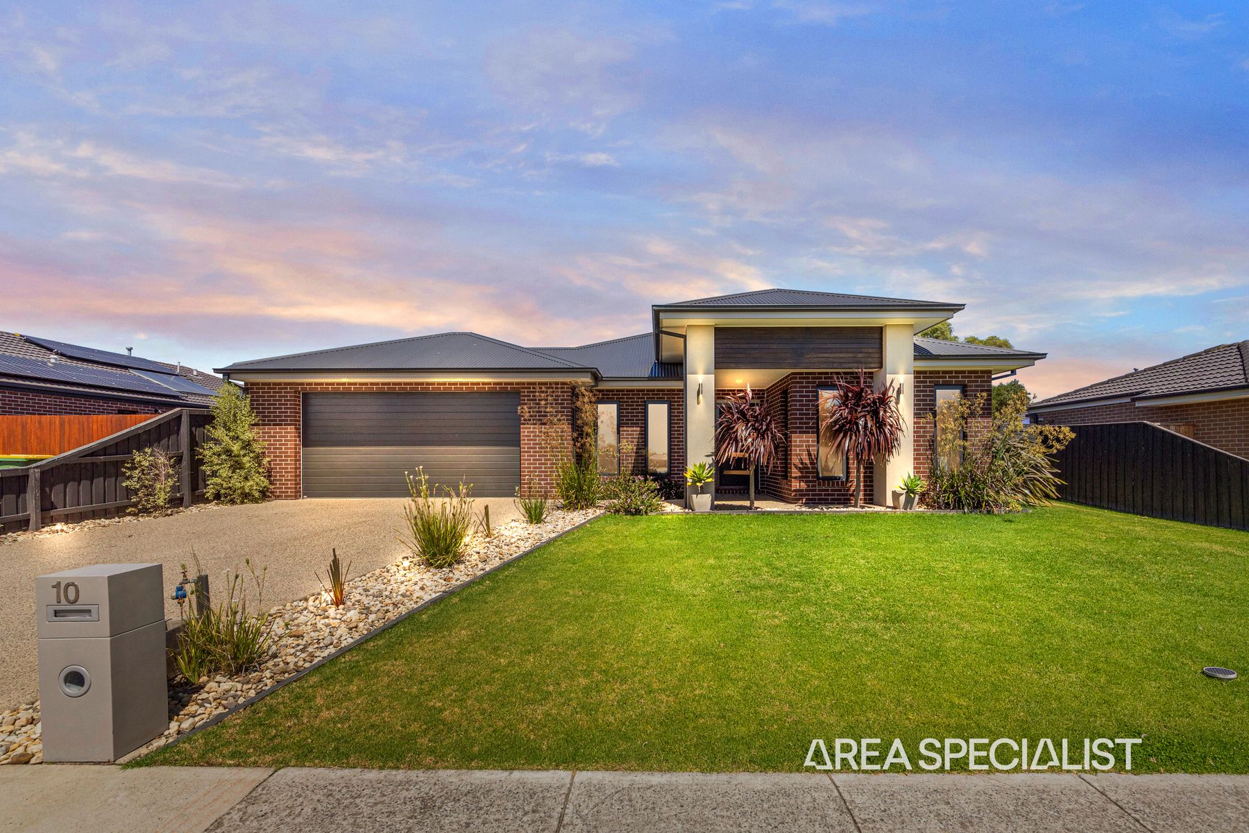 10 Papley Avenue, Lang Lang, VIC 3984, Lang Lang - Thumbnail 2