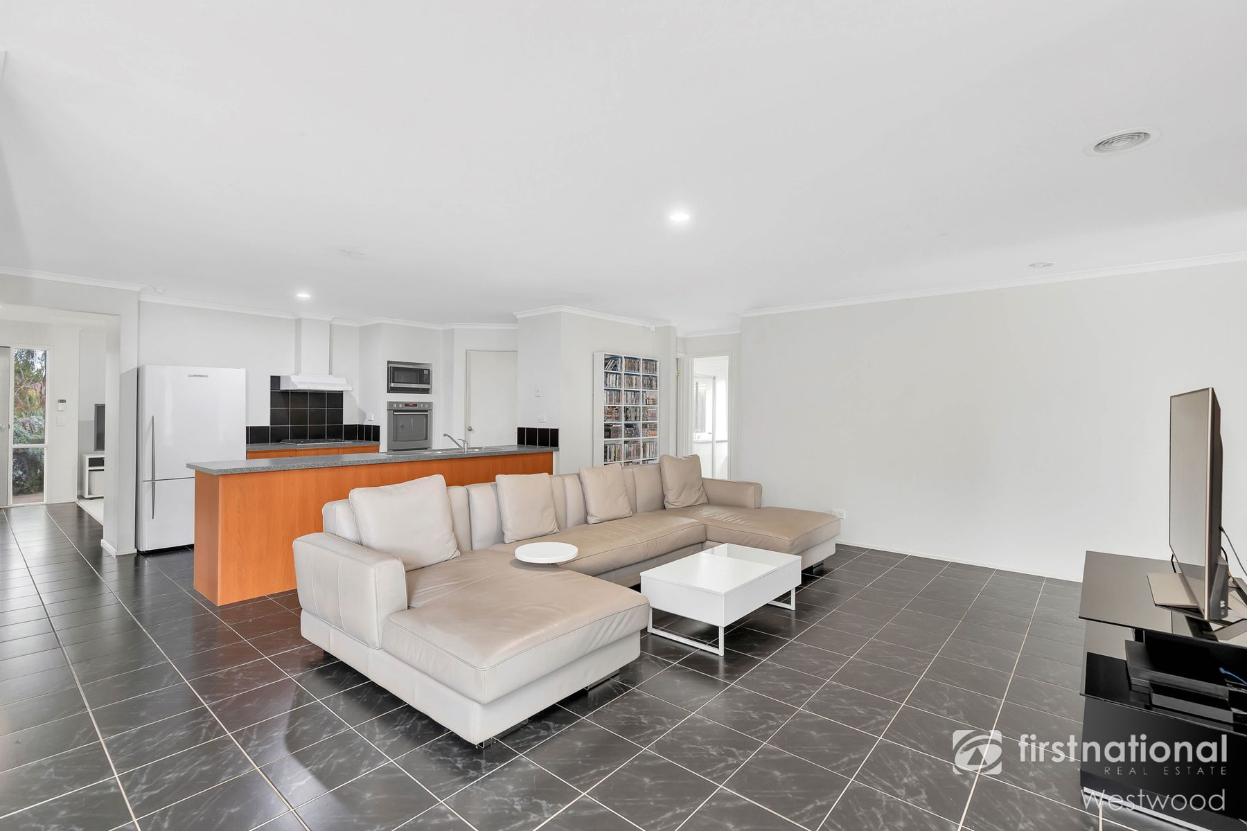 18 Buchan Court, Hoppers Crossing VIC 3029, Hoppers Crossing - Thumbnail 5