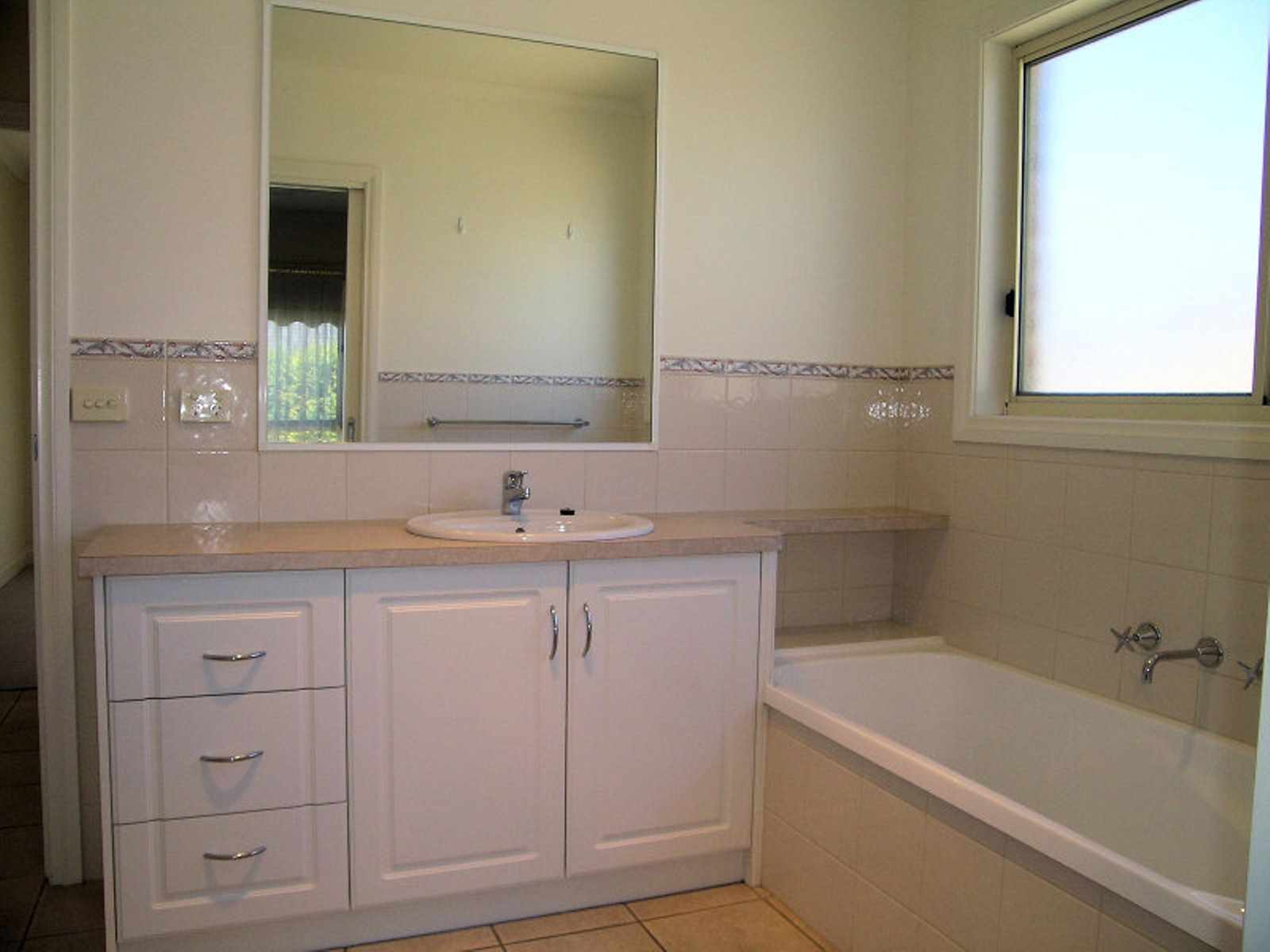 2/13 Crockett Court, Mildura - Thumbnail 2