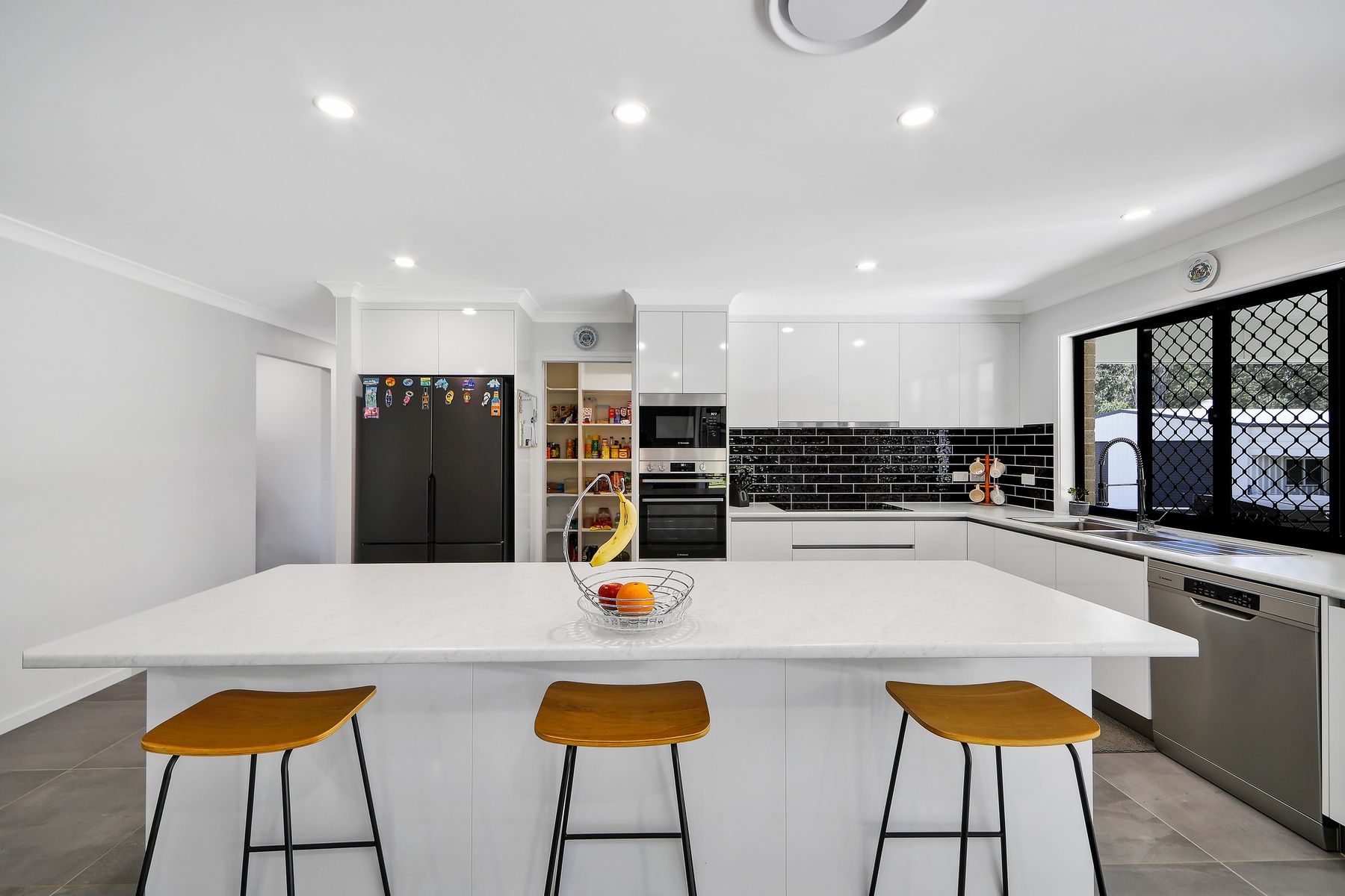 77 Park Avenue, North Isis QLD 4660, North Isis - Thumbnail 4