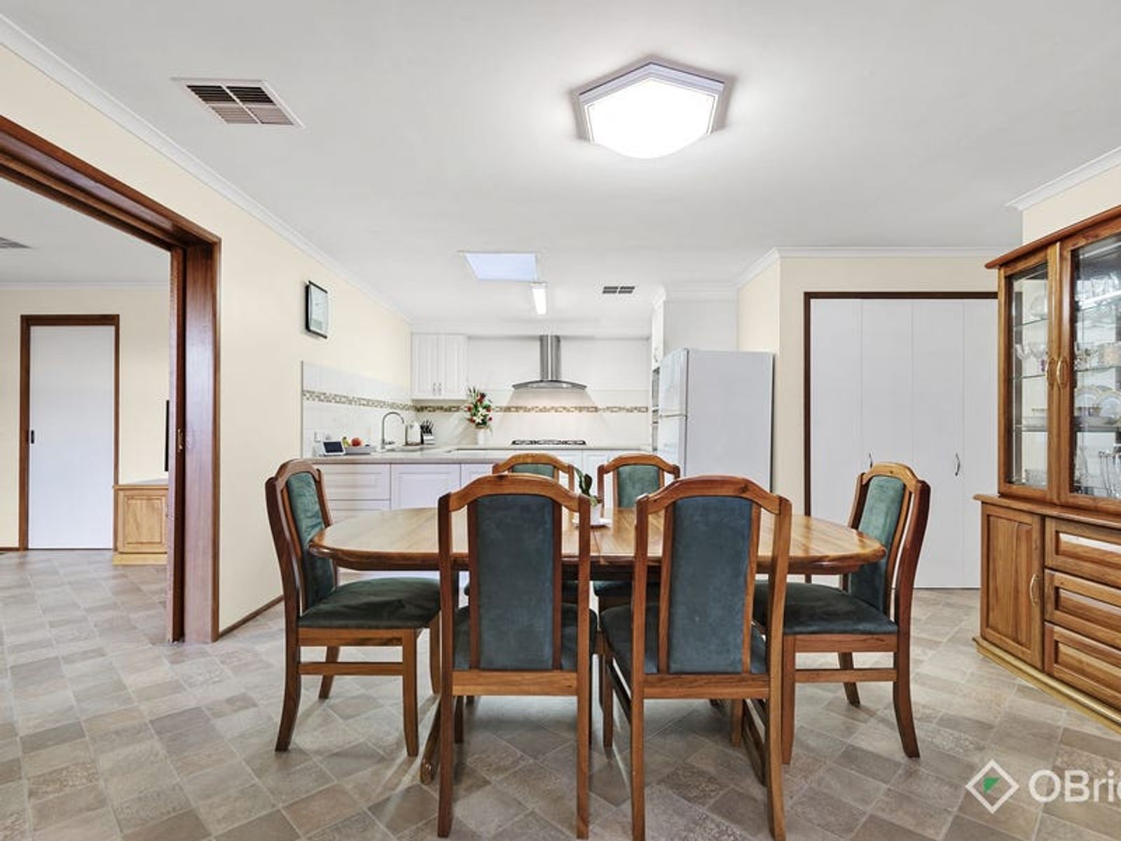 9 Quirk Court, Endeavour Hills, VIC 3802, Endeavour Hills - Thumbnail 4