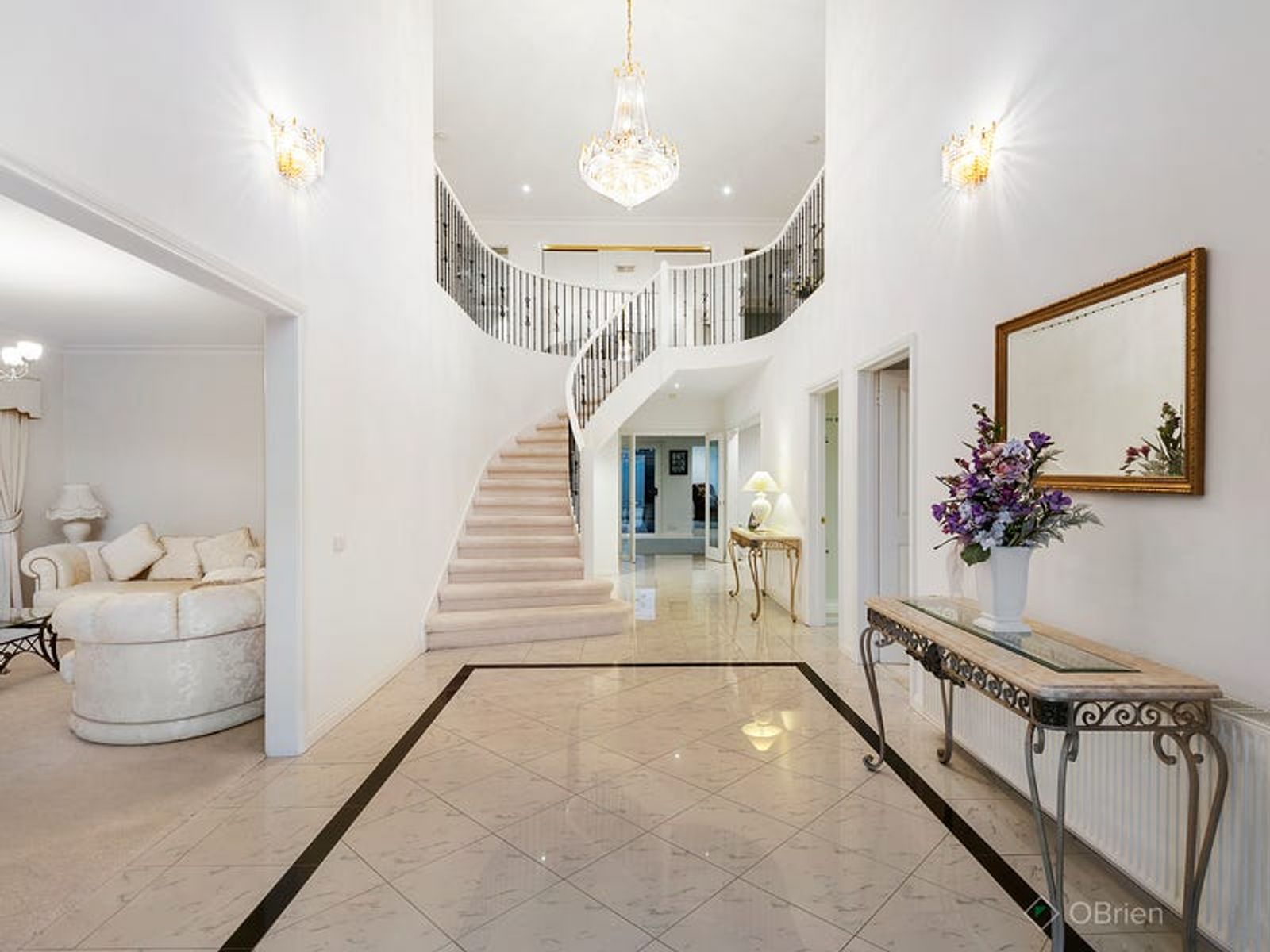 9 Fleming Close, Endeavour Hills, VIC 3802, Endeavour Hills - Thumbnail 5