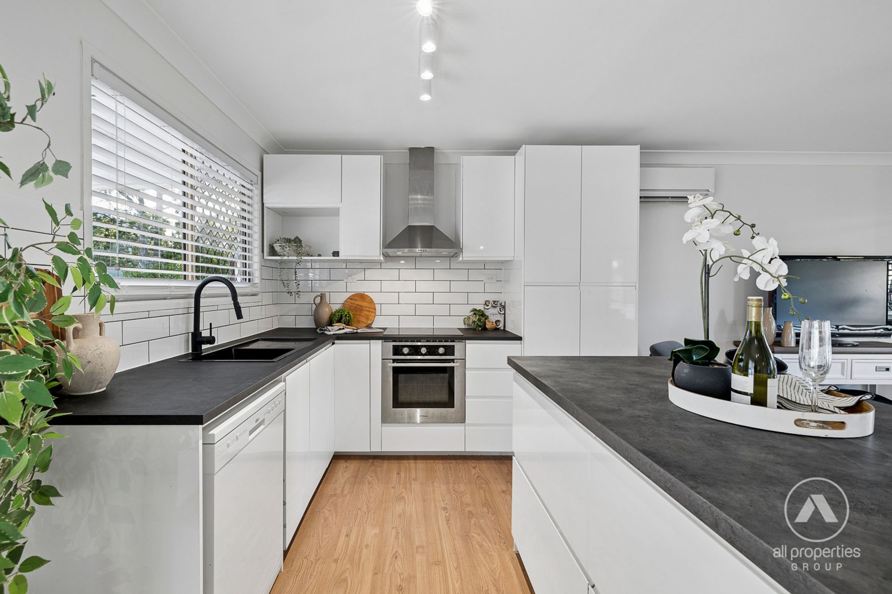 56 Kilby Street, Crestmead QLD 4132, Crestmead - Thumbnail 2