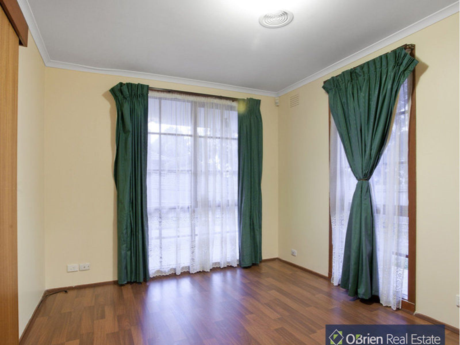 33 Endeavour Crescent, Endeavour Hills, VIC 3802, Endeavour Hills - Thumbnail 7