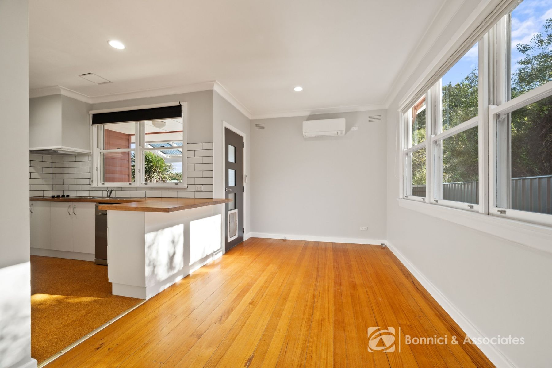15a Victoria Road, Beechworth VIC 3747, Beechworth - Thumbnail 5