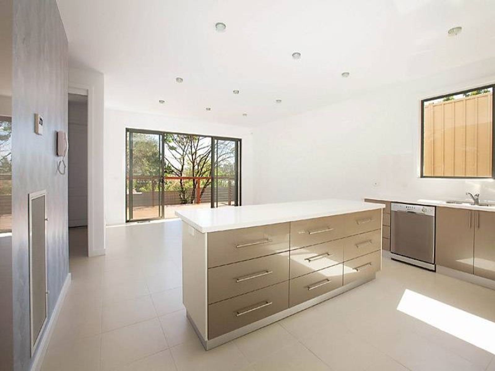 2/57 Outlook Drive, Glenroy - Thumbnail 4