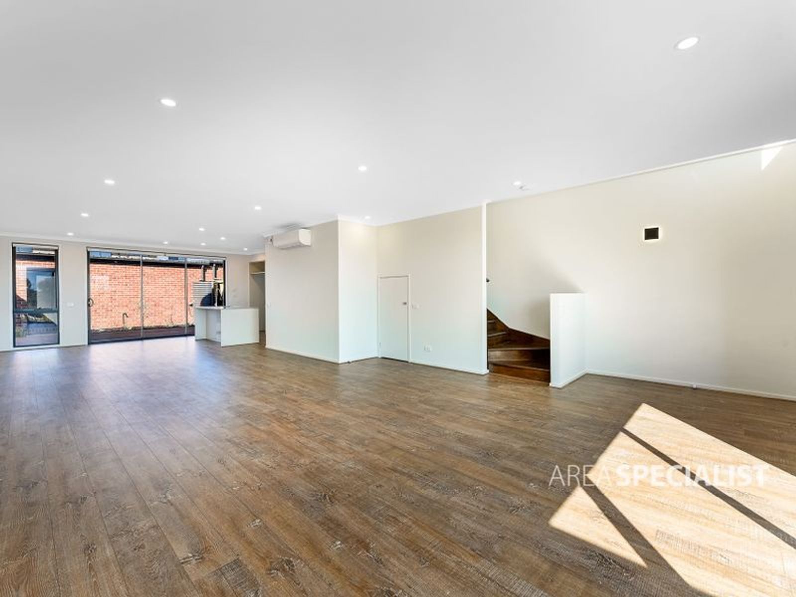 18 Parkdale Drive, Lyndhurst, VIC 3975, Lyndhurst - Thumbnail 5