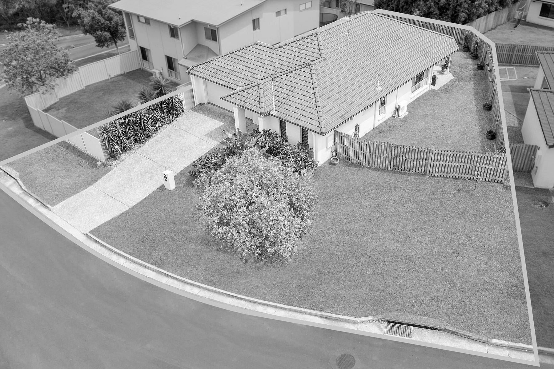 14 Ritz Drive, Coomera, QLD 4209, Coomera - Thumbnail 3