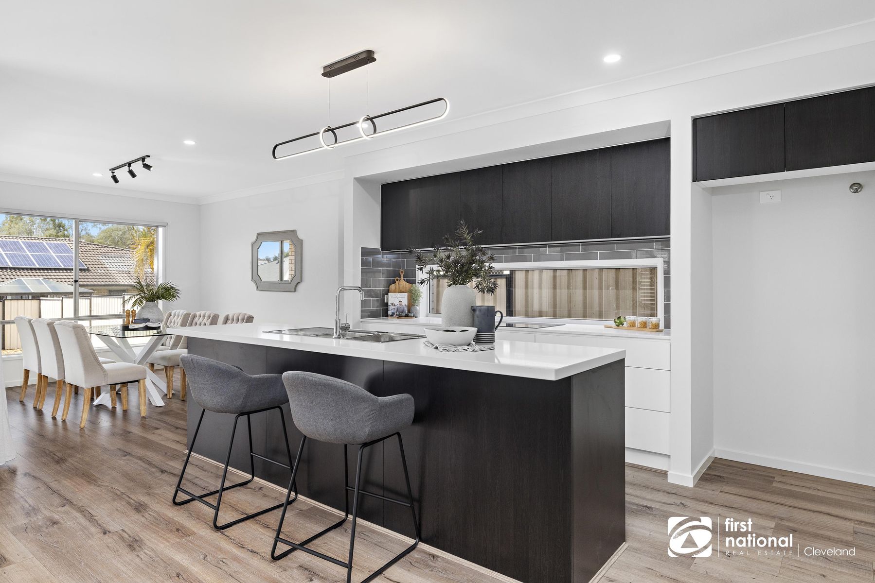 65 Starkey Street, Wellington Point QLD 4160, Wellington Point - Thumbnail 7