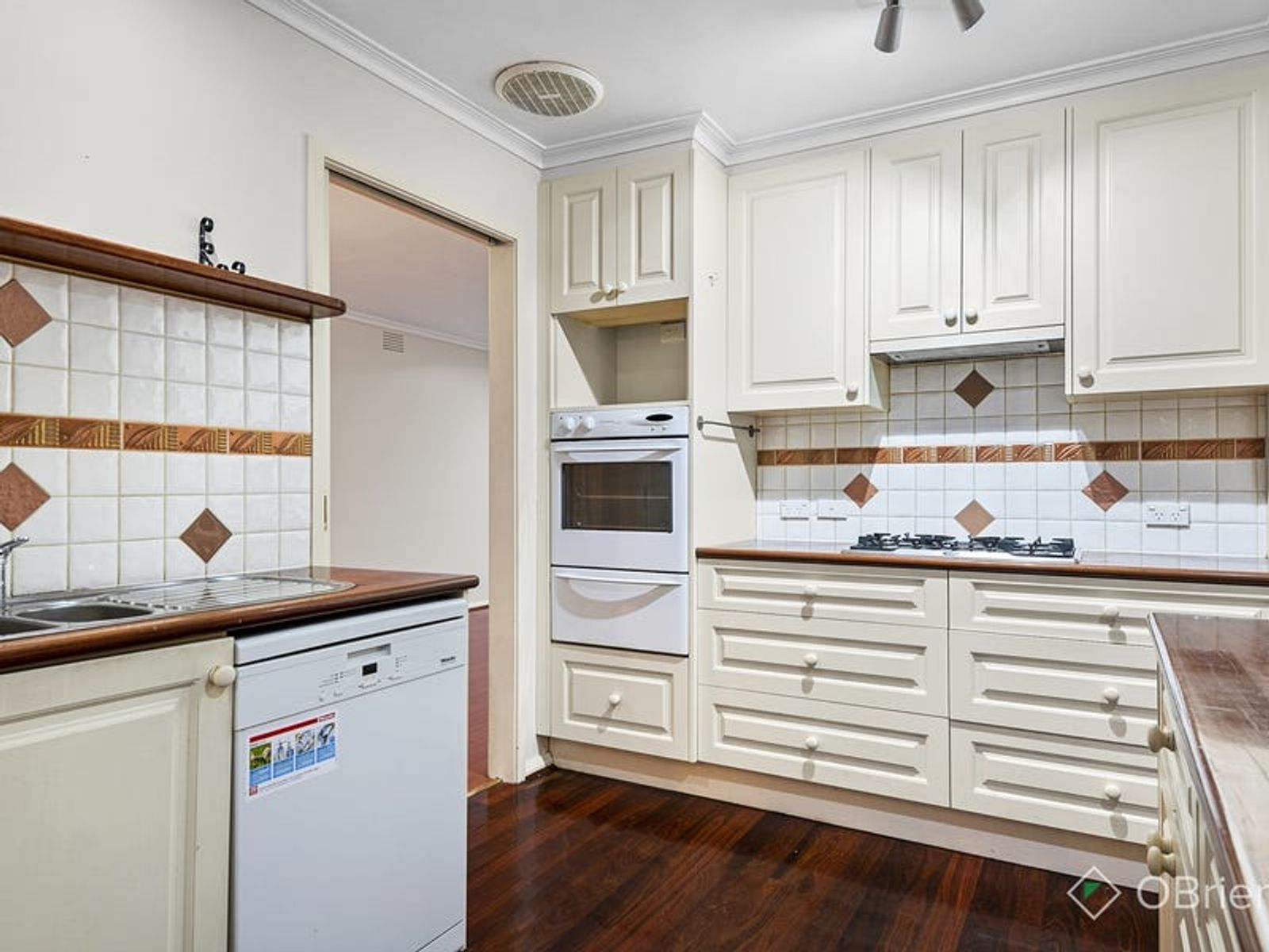 7 Spinosa Close, Endeavour Hills, VIC 3802, Endeavour Hills - Thumbnail 5