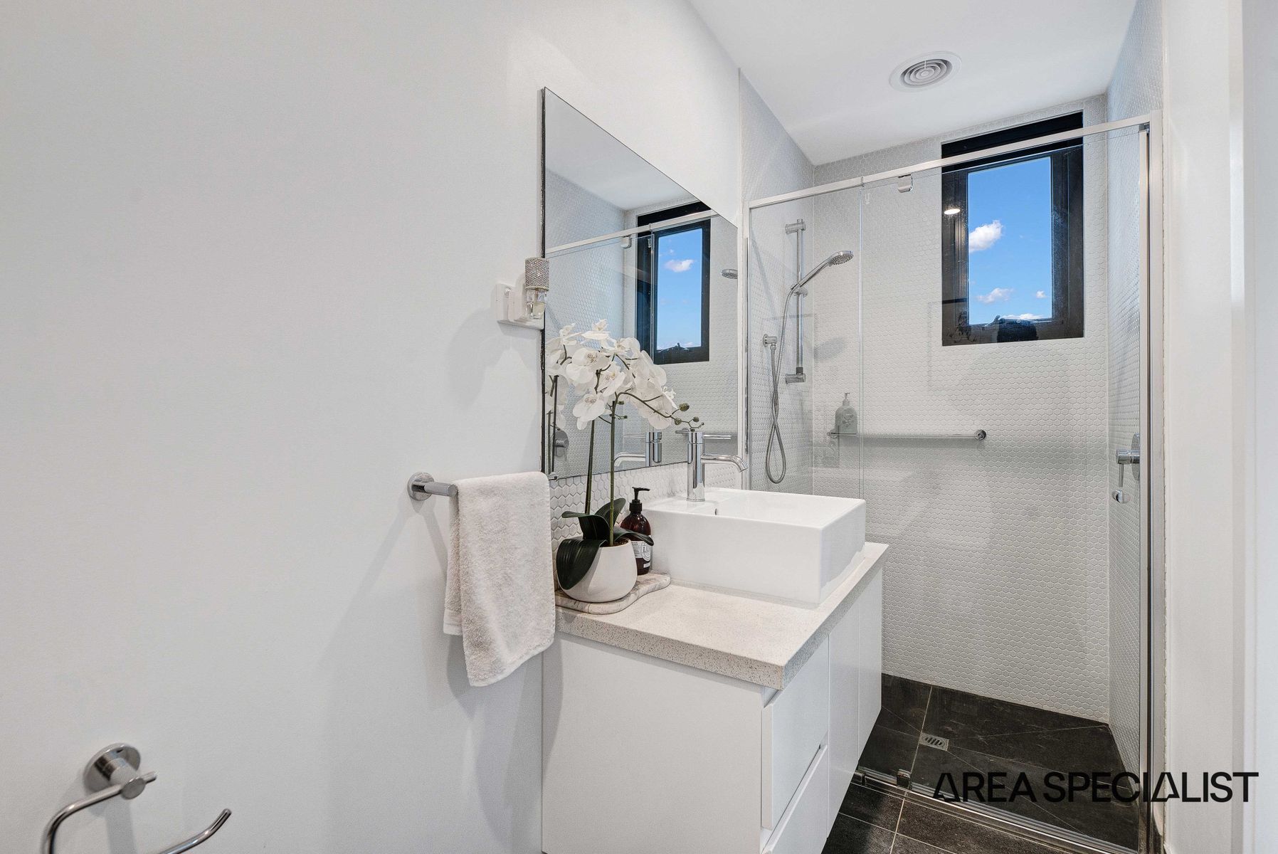 Unit 112 Red Hill Terrace, Doncaster East VIC 3109 19