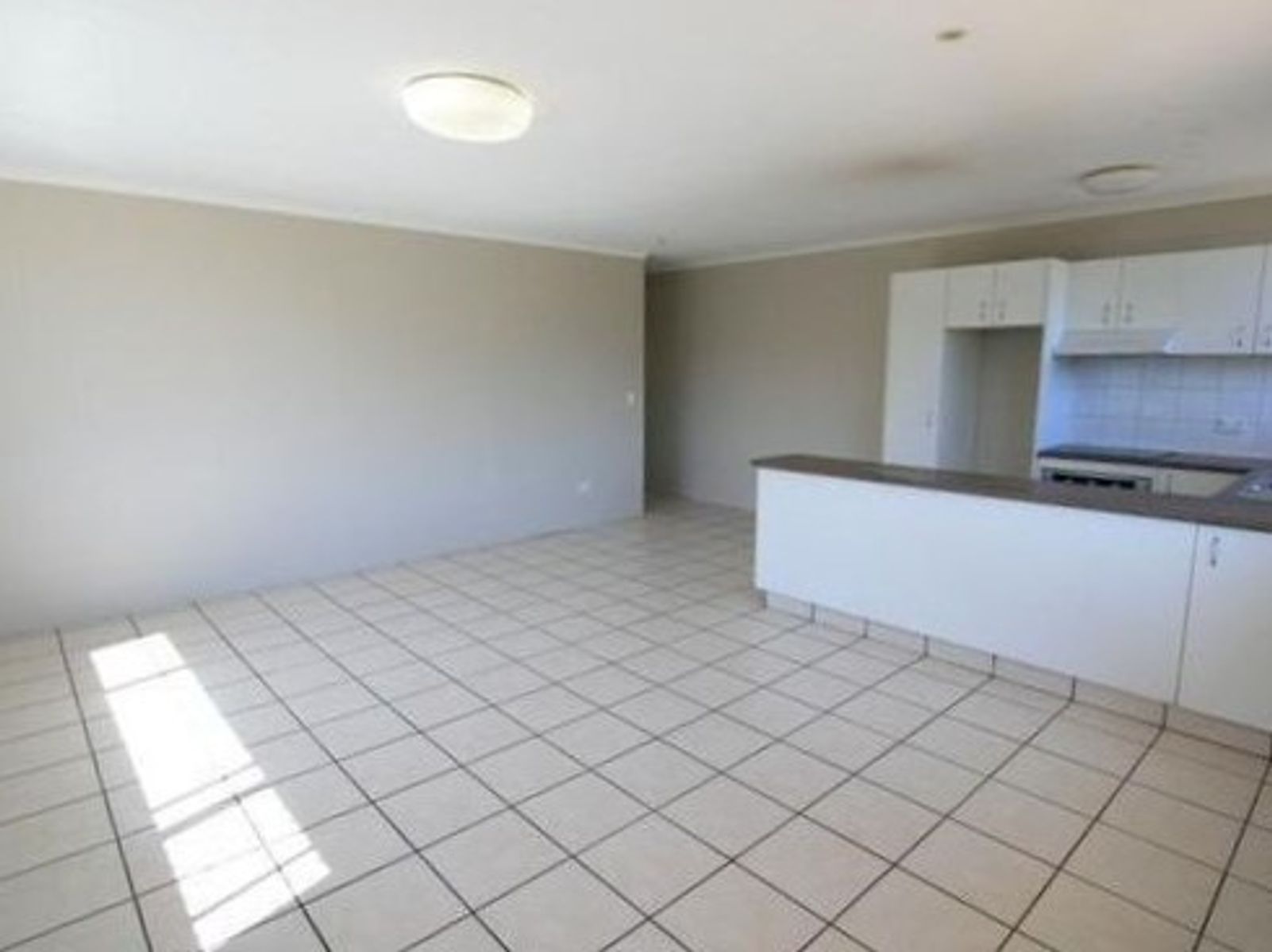 6/260 Stanhill Drive, Chevron Island QLD 4217