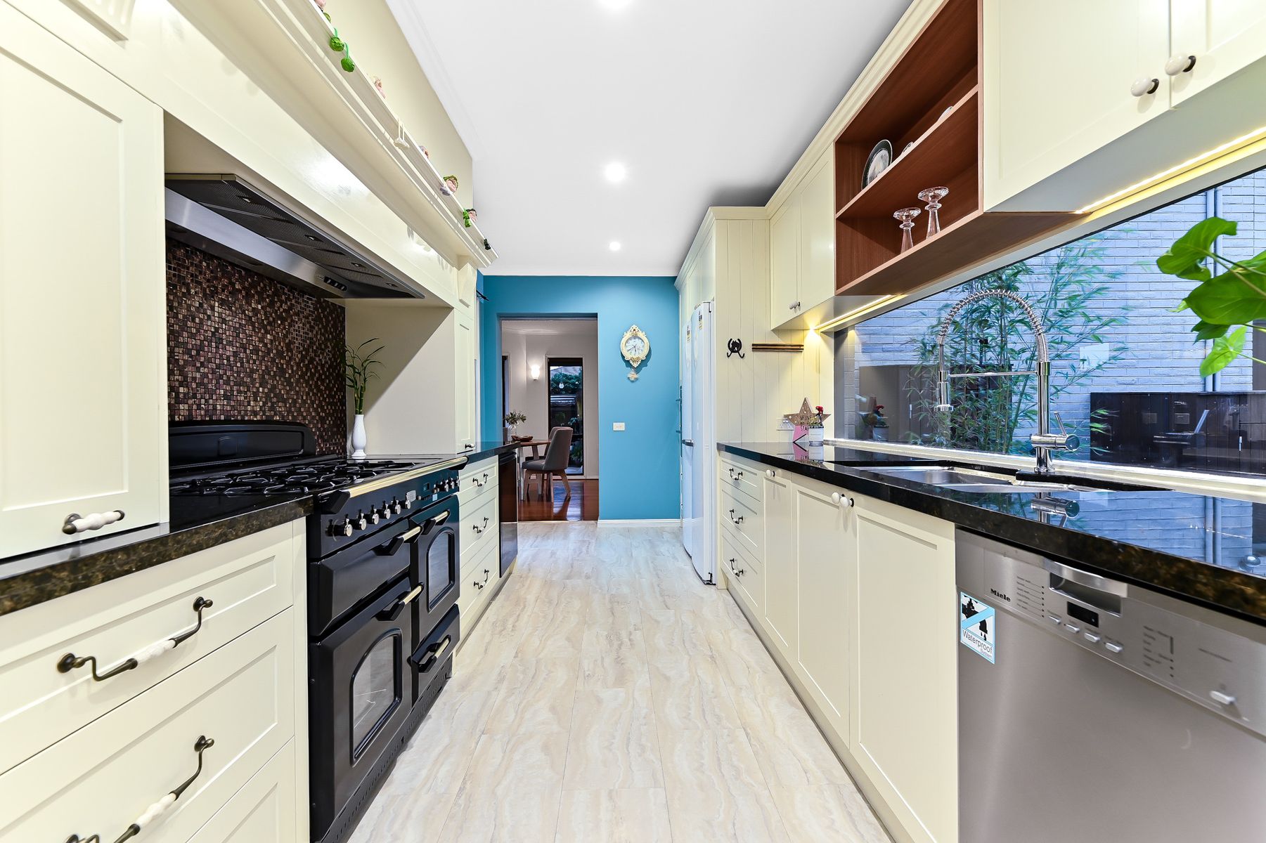 55 Old Mornington Road, Mount Eliza, VIC 3930, Mount Eliza - Thumbnail 8