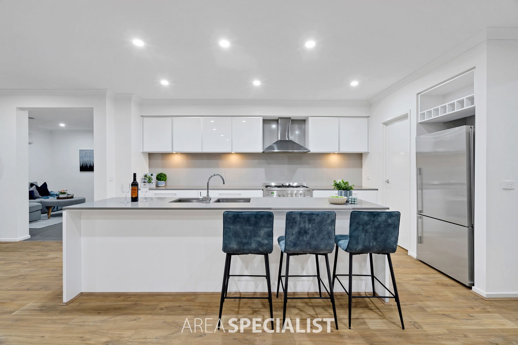 31 Ellaroo Circuit, Clyde North, VIC 3978, Clyde North - Thumbnail 4