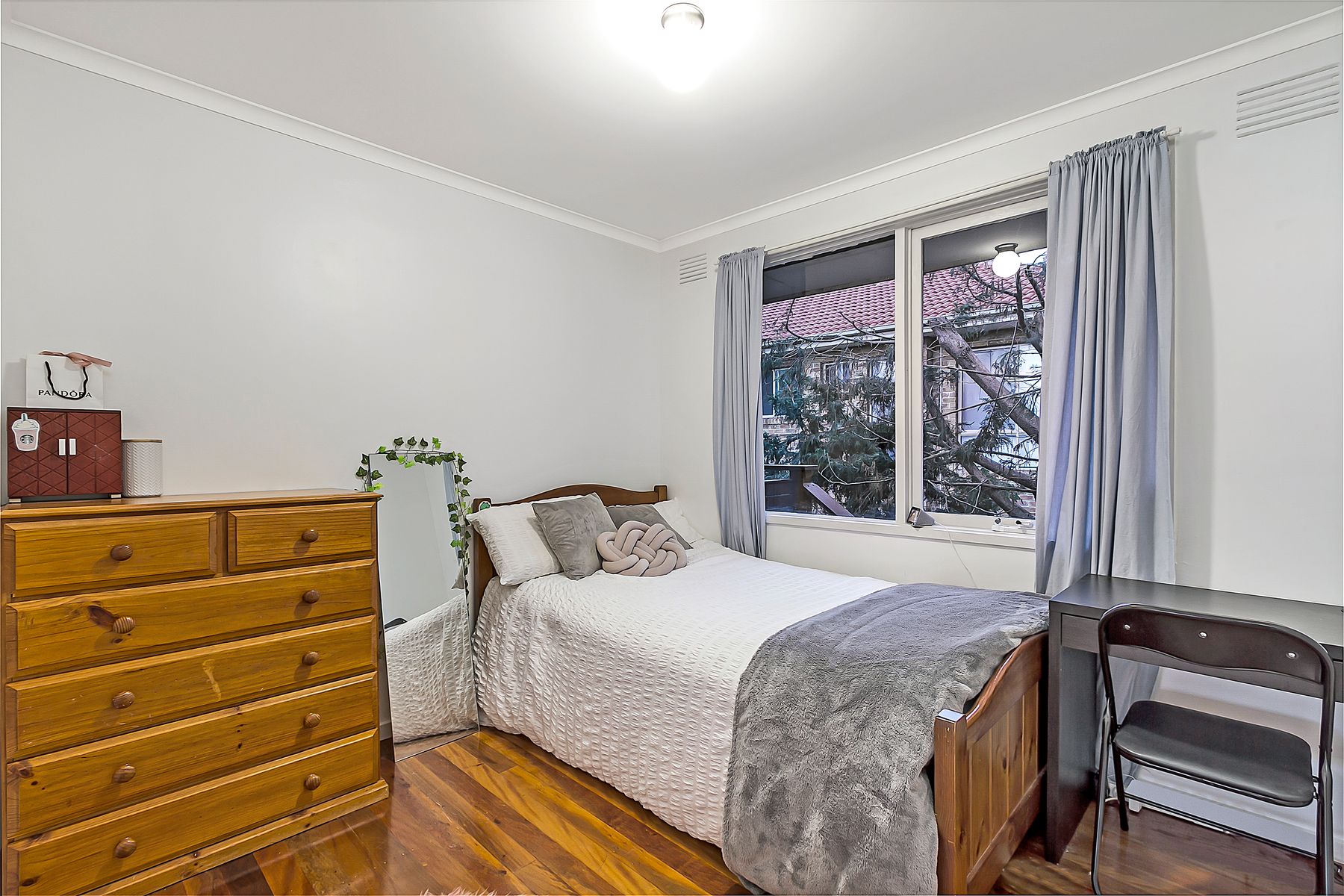 12 Struan Avenue, Mooroolbark - Thumbnail 8