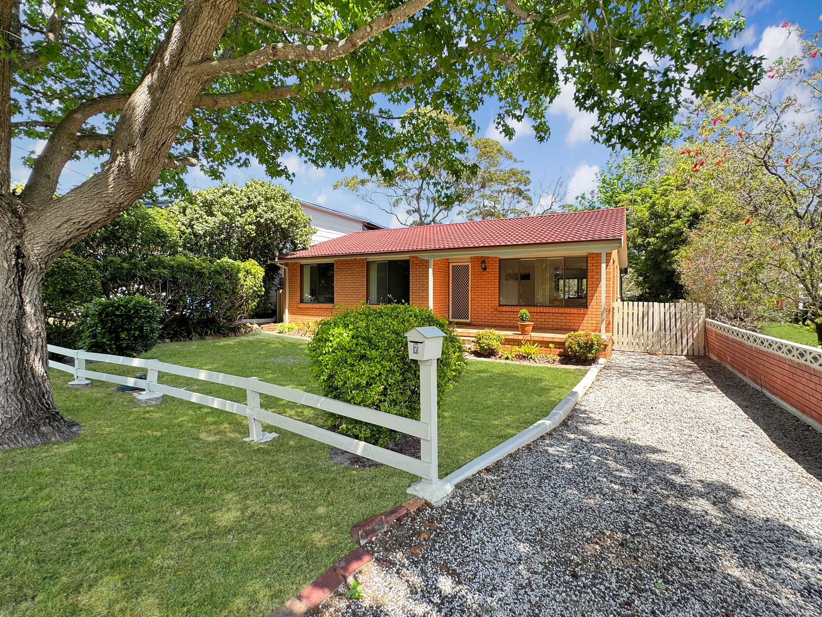 7 Sir Henry Crescent, Callala Beach - Image 1