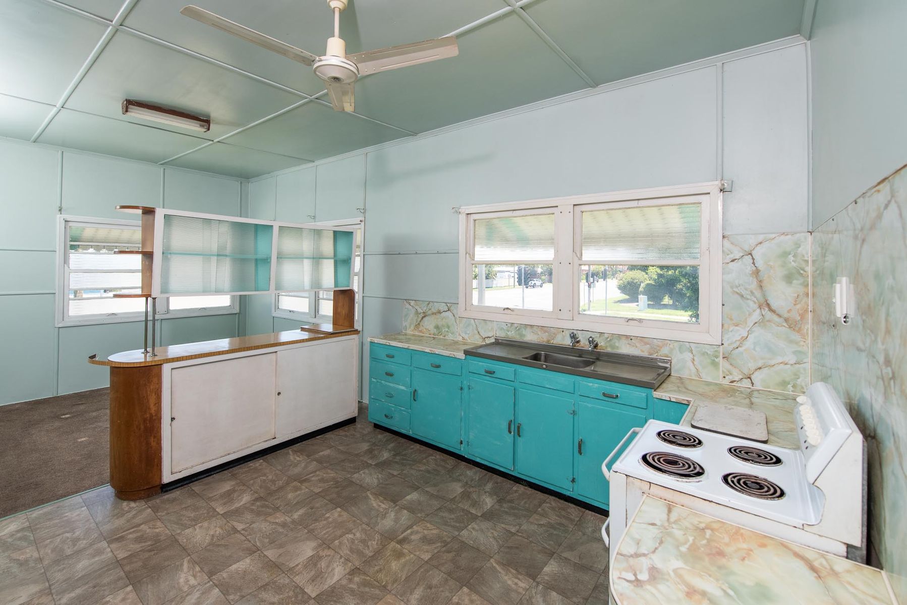 216 Nebo Road, West Mackay, QLD 4740, West Mackay - Thumbnail 2
