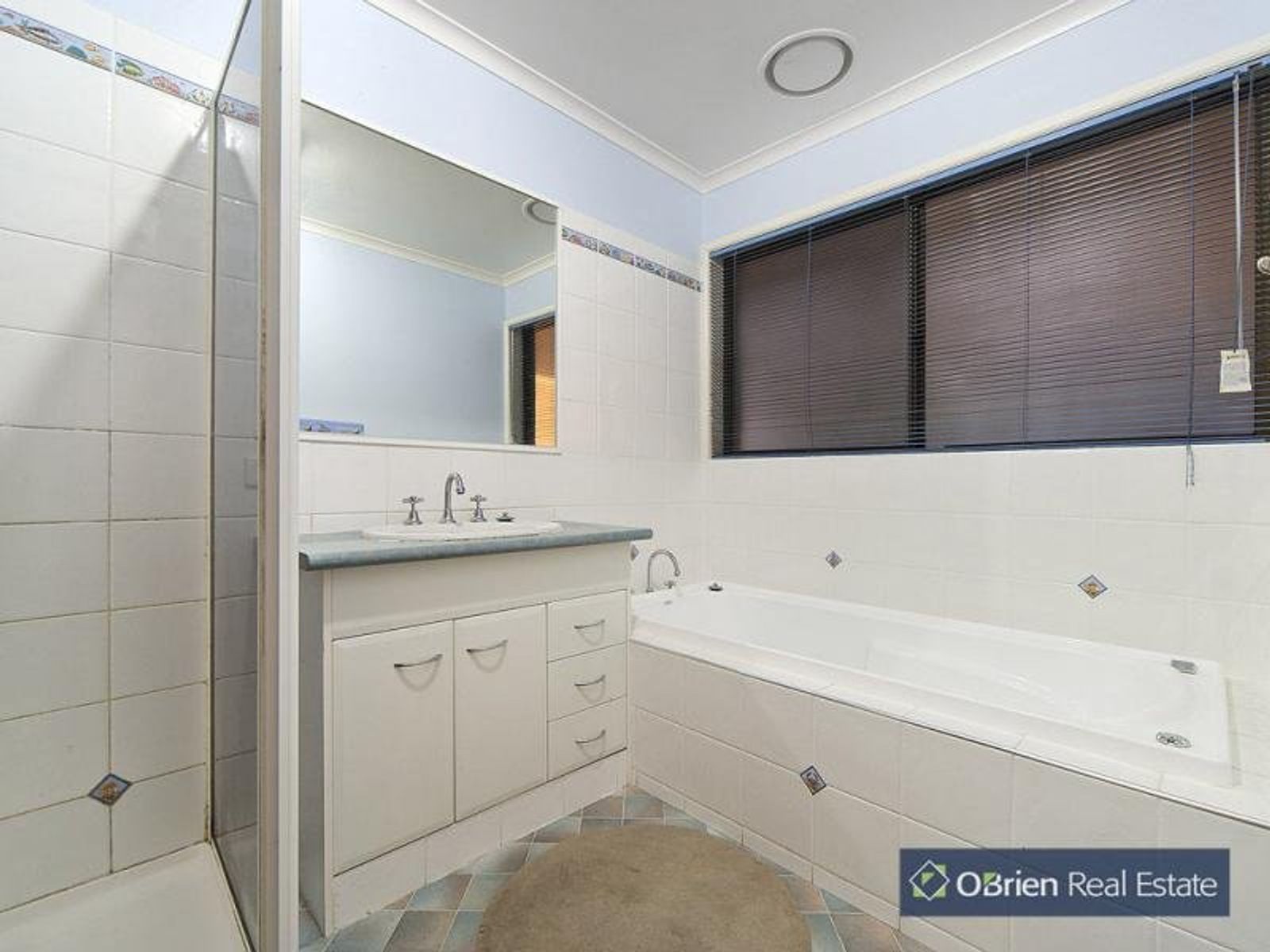 16 Rhyl Close, Endeavour Hills, VIC 3802, Endeavour Hills - Thumbnail 8