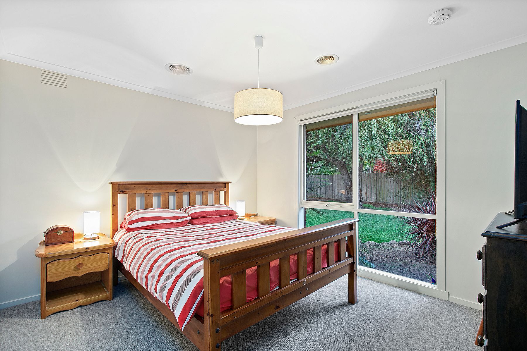 16 Westwood Drive, Bayswater North - Thumbnail 8
