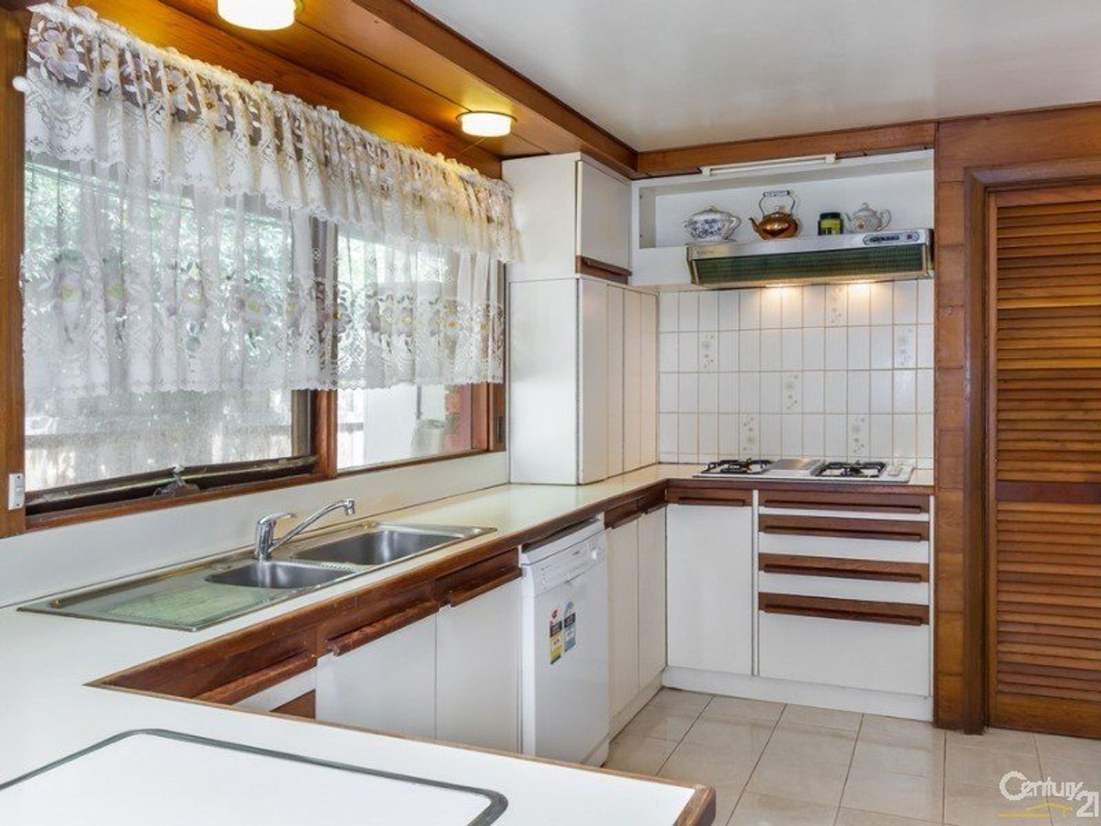 31 Botanic Drive, Glen Waverley, VIC 3150, Glen Waverley - Thumbnail 7