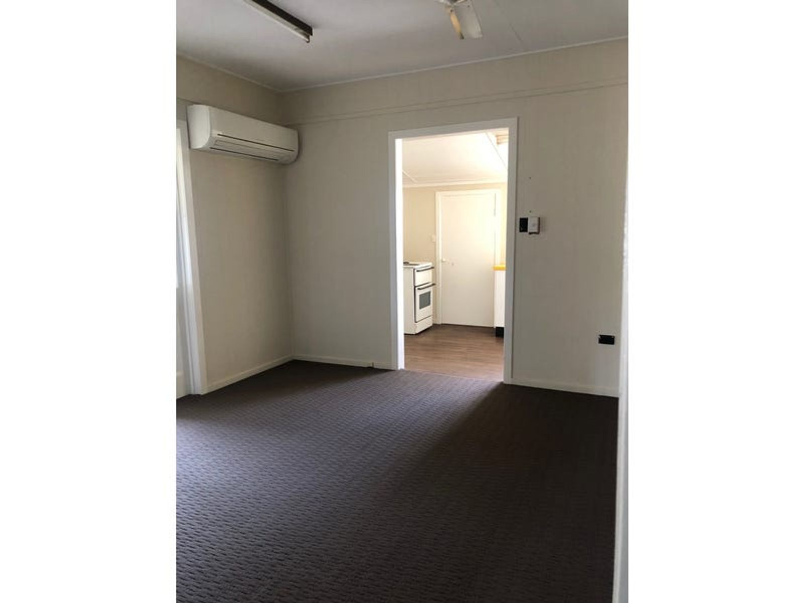 2/14 Claydon, Chinchilla, QLD 4413, Chinchilla - Thumbnail 4