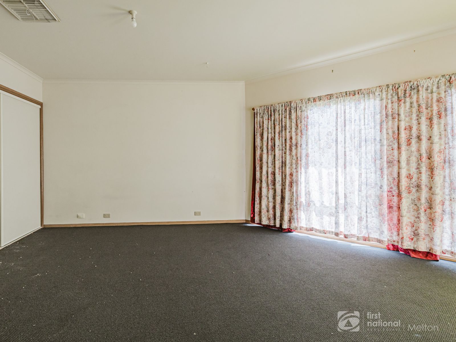 8 Toolern Street, Melton South VIC 3338, Melton South - Thumbnail 8