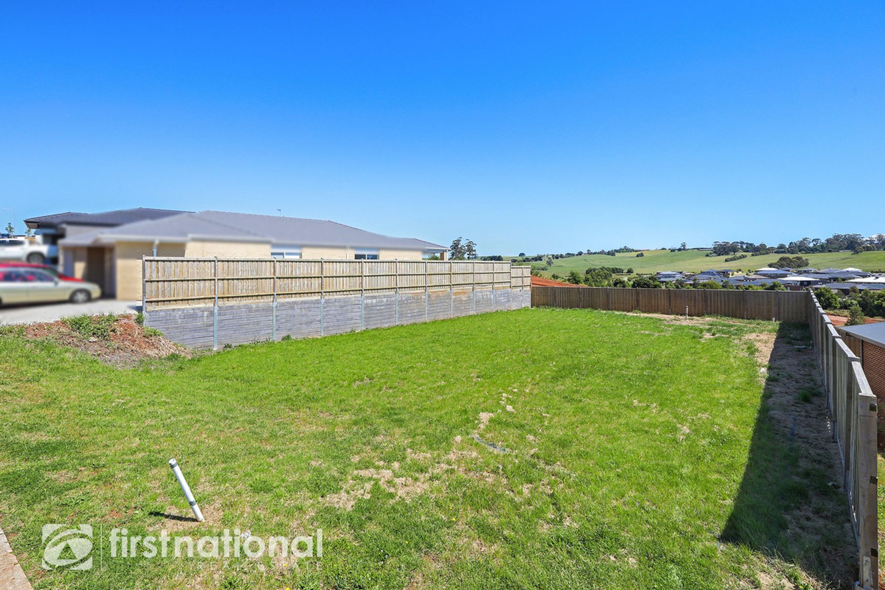 16 Hart Drive, Warragul, VIC 3820, Warragul - Thumbnail 2